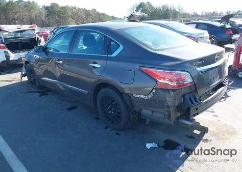 2015 Nissan Altima 2.5 S z USA, uszkodzony, nr VIN 1N4AL3AP9FC113063